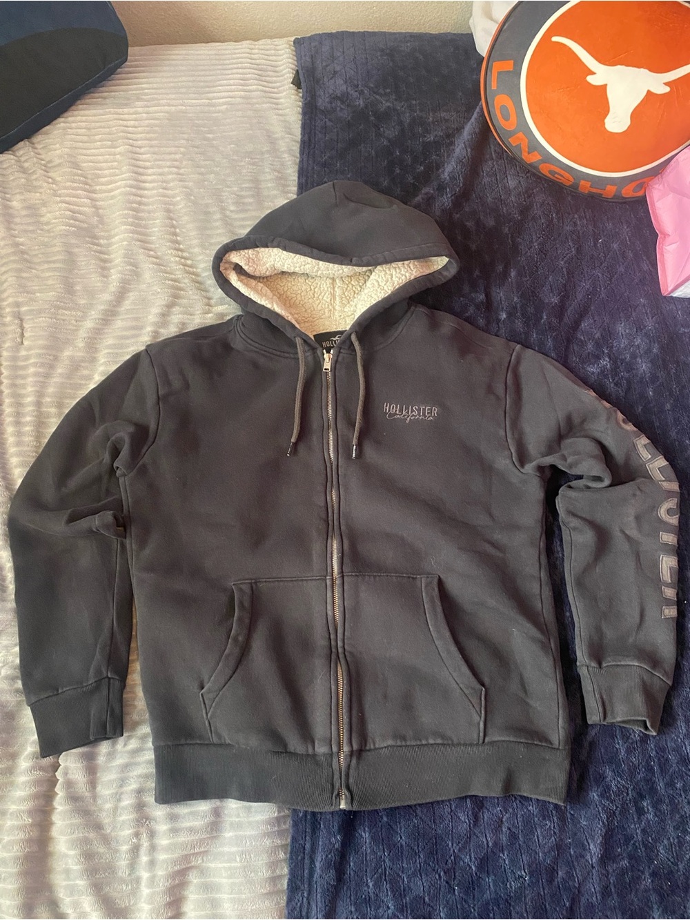 Hollister Men's Black Full-Zip Sherpa Hoodie